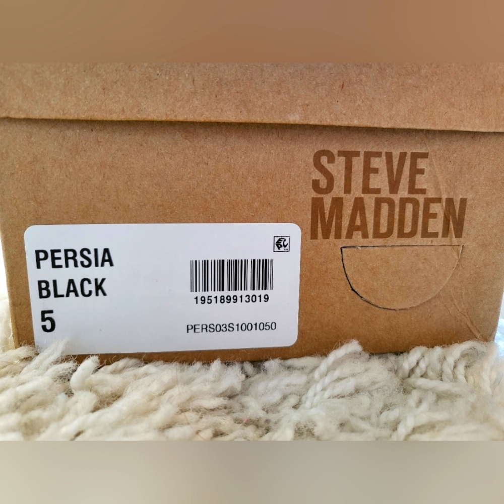 Women's Steve Madden black sandals size 5 - Picture 5 of 5